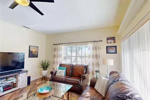 4469 Golden Lake Dr, Sarasota, FL 34233 - Photo 10