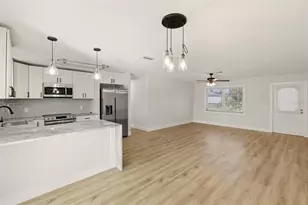 13567 Drysdale Ave, Port Charlotte, FL 33981 - Photo 6