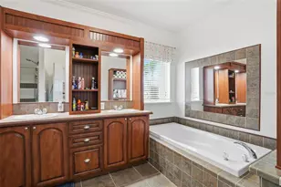 8461 Kinglet Dr, Englewood, FL 34224 - Photo 14