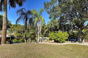 1045 Clearview Dr, Port Charlotte, FL 33953 - Photo 50