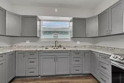 3006 N 13th Street, Tampa, FL 33605 - Photo 4