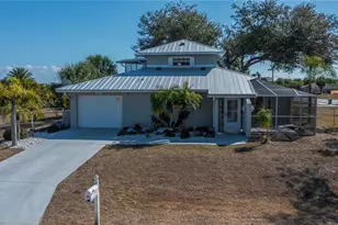 209 Springview Cir NW, Port Charlotte, FL 33948 - Photo 2