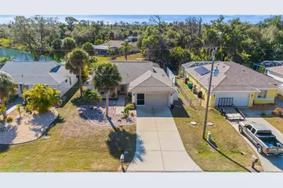 141 Kings Drive, Rotonda West, FL 33947 - Photo 2