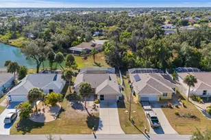 141 Kings Dr, Rotonda West, FL 33947 - Photo 1