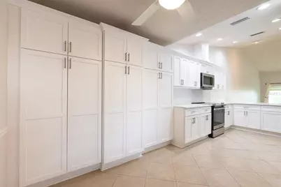 12235 SW Kingsway Circle #C6, Arcadia, FL 34269 - Photo 8