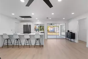 2506 Lakeshore Cir, Port Charlotte, FL 33952 - Photo 2