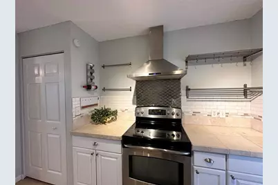 749 Hartford Drive NW, Port Charlotte, FL 33952 - Photo 4