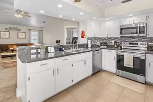 25263 Padre Ln, Punta Gorda, FL 33983 - Photo 16