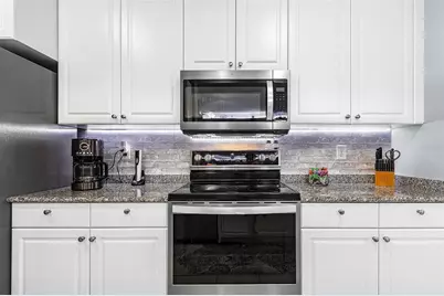 24399 Baltic Avenue #202, Punta Gorda, FL 33955 - Photo 10