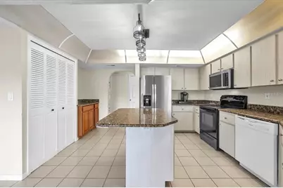 272 Broadmoor Lane, Rotonda West, FL 33947 - Photo 18