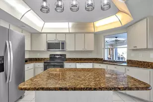 272 Broadmoor Ln, Rotonda West, FL 33947 - Photo 20