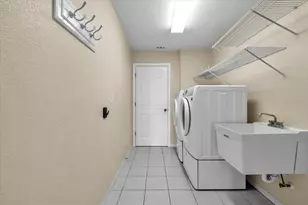 272 Broadmoor Ln, Rotonda West, FL 33947 - Photo 50