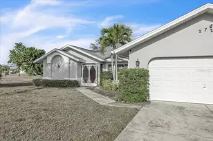 272 Broadmoor Ln, Rotonda West, FL 33947 - Photo 6