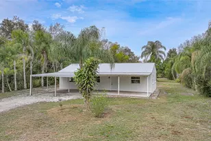 2451 NW Garvin Ave, Arcadia, FL 34266 - Photo 2