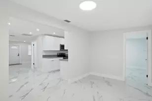 390 Hazel Cir, Punta Gorda, FL 33982 - Photo 8