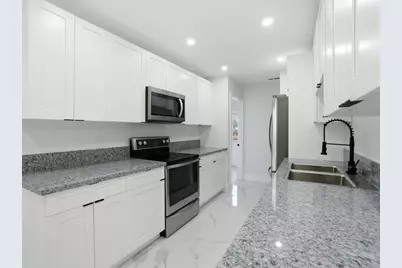 390 Hazel Circle, Punta Gorda, FL 33982 - Photo 12