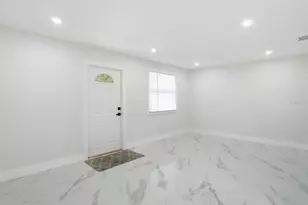 390 Hazel Cir, Punta Gorda, FL 33982 - Photo 6