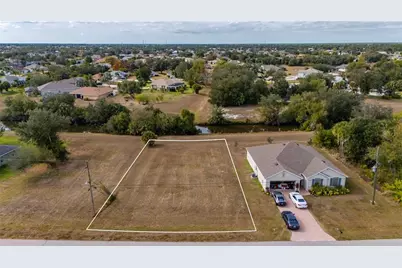 395 San Cristobal Avenue, Punta Gorda, FL 33983 - Photo 6