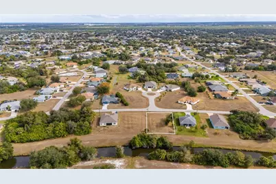 403 San Cristobal Avenue, Punta Gorda, FL 33983 - Photo 6