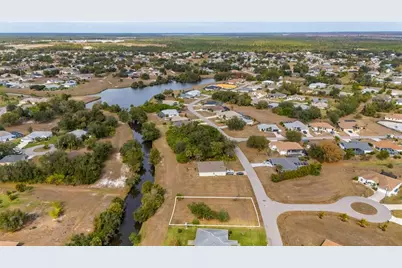 403 San Cristobal Avenue, Punta Gorda, FL 33983 - Photo 8