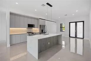 115 Baytree Dr, Rotonda West, FL 33947 - Photo 8