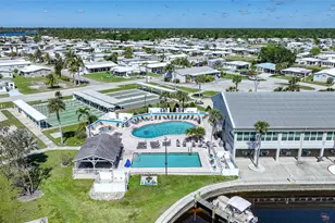 723 Riverview Cir, North Port, FL 34287 - Photo 54