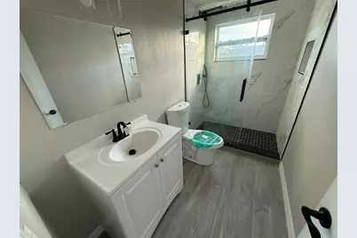 105 Sylvania Avenue, Englewood, FL 34223 - Photo 10