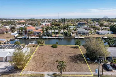 109 Baldwin Court SE, Port Charlotte, FL 33952 - Photo 4