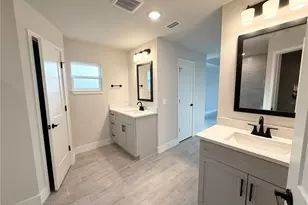 123 Sunrise Dr, Rotonda West, FL 33947 - Photo 18