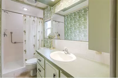 2100 Kings Highway #305, Punta Gorda, FL 33980 - Photo 12