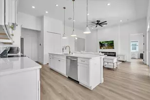 3083 Jeannin Dr, North Port, FL 34288 - Photo 10