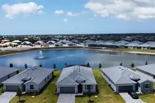 7773 Lakes Edge Ln, Port Charlotte, FL 33981 - Photo 2