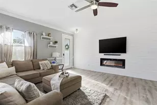 13048 SW Pembroke Cir S, Lake Suzy, FL 34269 - Photo 6