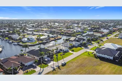 68 Colony Point Drive, Punta Gorda, FL 33950 - Photo 4