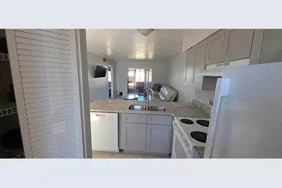 22523 Westchester Boulevard #103F, Punta Gorda, FL 33980 - Photo 4