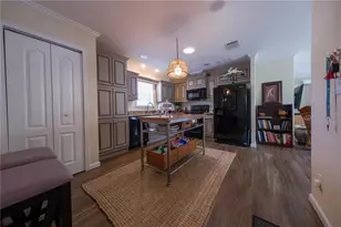 701 Aqui Esta Dr, Punta Gorda, FL 33950 - Photo 2