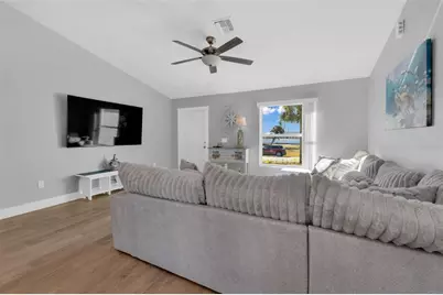 410 Garfield Avenue NW, Port Charlotte, FL 33952 - Photo 22