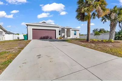 410 Garfield Avenue NW, Port Charlotte, FL 33952 - Photo 4