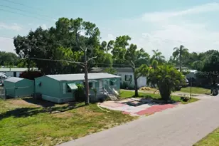 1281 Richmond Ave, Clewiston, FL 33440 - Photo 2