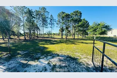 19788 284th Street NW, Okeechobee, FL 34972 - Photo 2