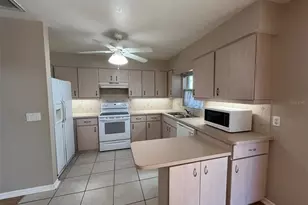 2868 N Salford Blvd, North Port, FL 34286 - Photo 2