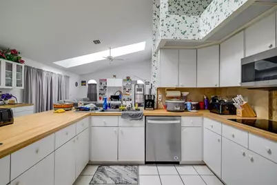 5173 Lydia Court, Spring Hill, FL 34608 - Photo 12