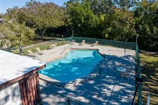 3242 Ramblewood Dr N, Sarasota, FL 34237 - Photo 30