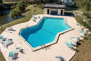 3242 Ramblewood Dr N, Sarasota, FL 34237 - Photo 26