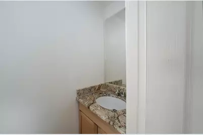 3242 Ramblewood Drive N #23-C-3, Sarasota, FL 34237 - Photo 8