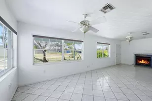 270 Southland Rd, Venice, FL 34293 - Photo 4