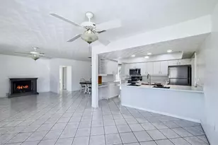 270 Southland Rd, Venice, FL 34293 - Photo 2