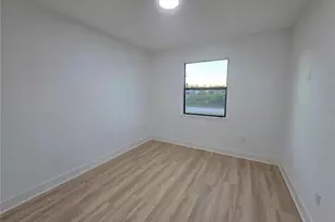 2588 Hemet St, North Port, FL 34288 - Photo 12