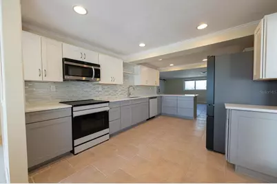 410 W Charlotte Avenue, Punta Gorda, FL 33950 - Photo 6