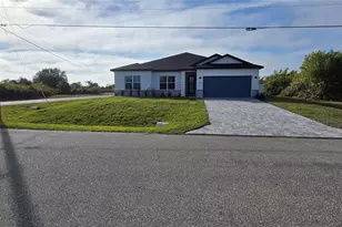 203 Wright Dr, Rotonda West, FL 33947 - Photo 2